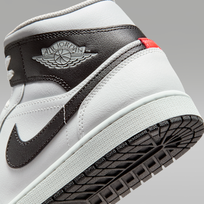 Air Jordan 1 Mid Men's Shoes. Nike RO